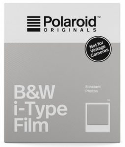 SW-Film für Polaroid OneStep Kameras - nicht geeignet für SX70/600, da ohne Batterie
