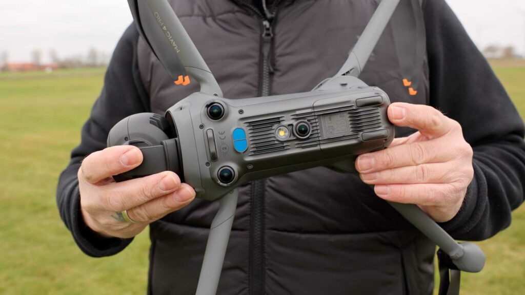 DJI Mavic 4 Pro Sensoren auf der Unterseite