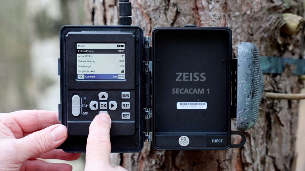 Bedienelemente der ZEISS Secacam 1