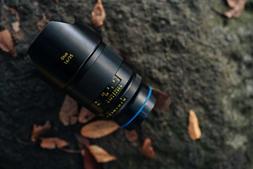 Otus ML 35mm Beispielbild Objektiv-mit Gegenlichtblende