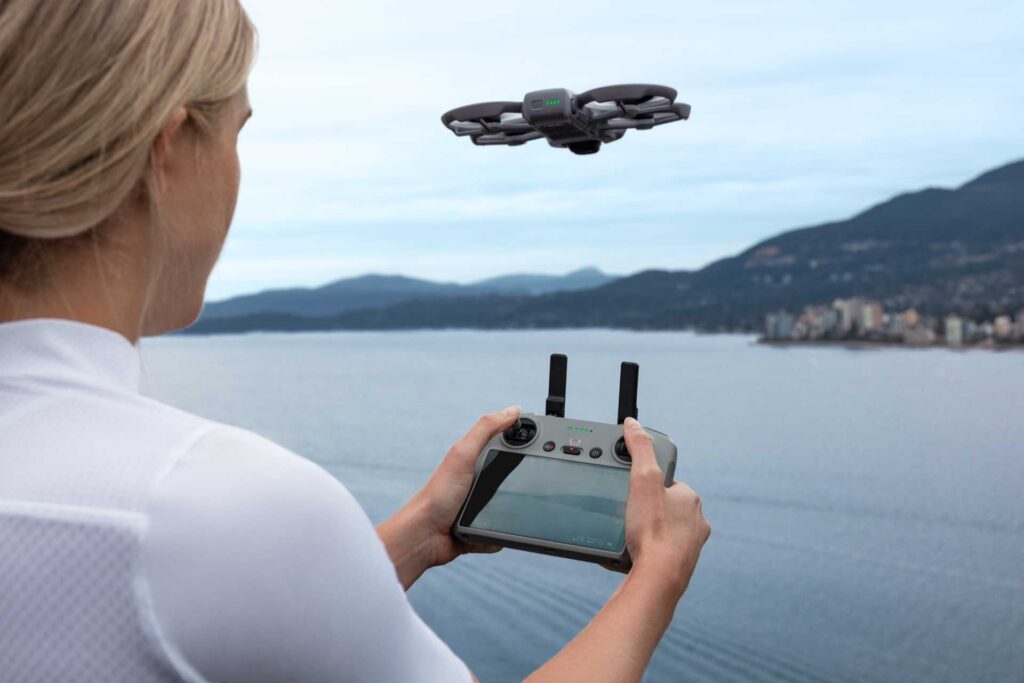 DJI Avata 360 gesteuert mit dem RC-2 Controller.