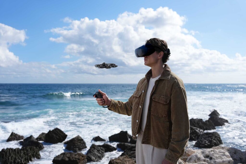 DJI Avata 360 gesteuert mit dem Motion Controller und DJI Goggles N3.